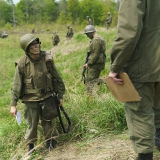 Out Standing (Seule au front)